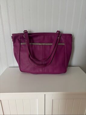 thirty-one Magenta Pebbled Tote with Front Zip Accent